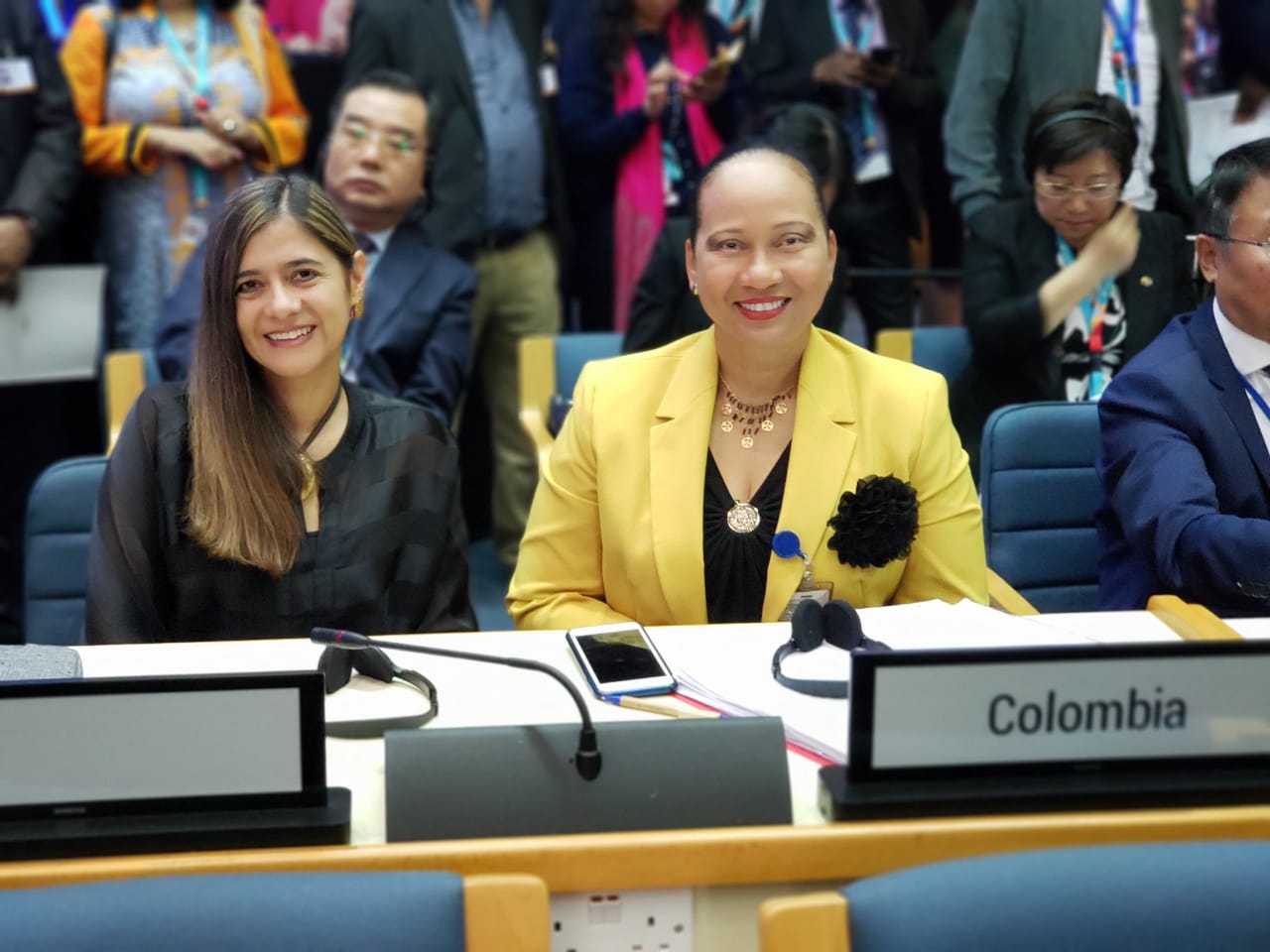 Delegación de Colombia participa en la 1º Asamblea de ONU Hábitat en Kenia