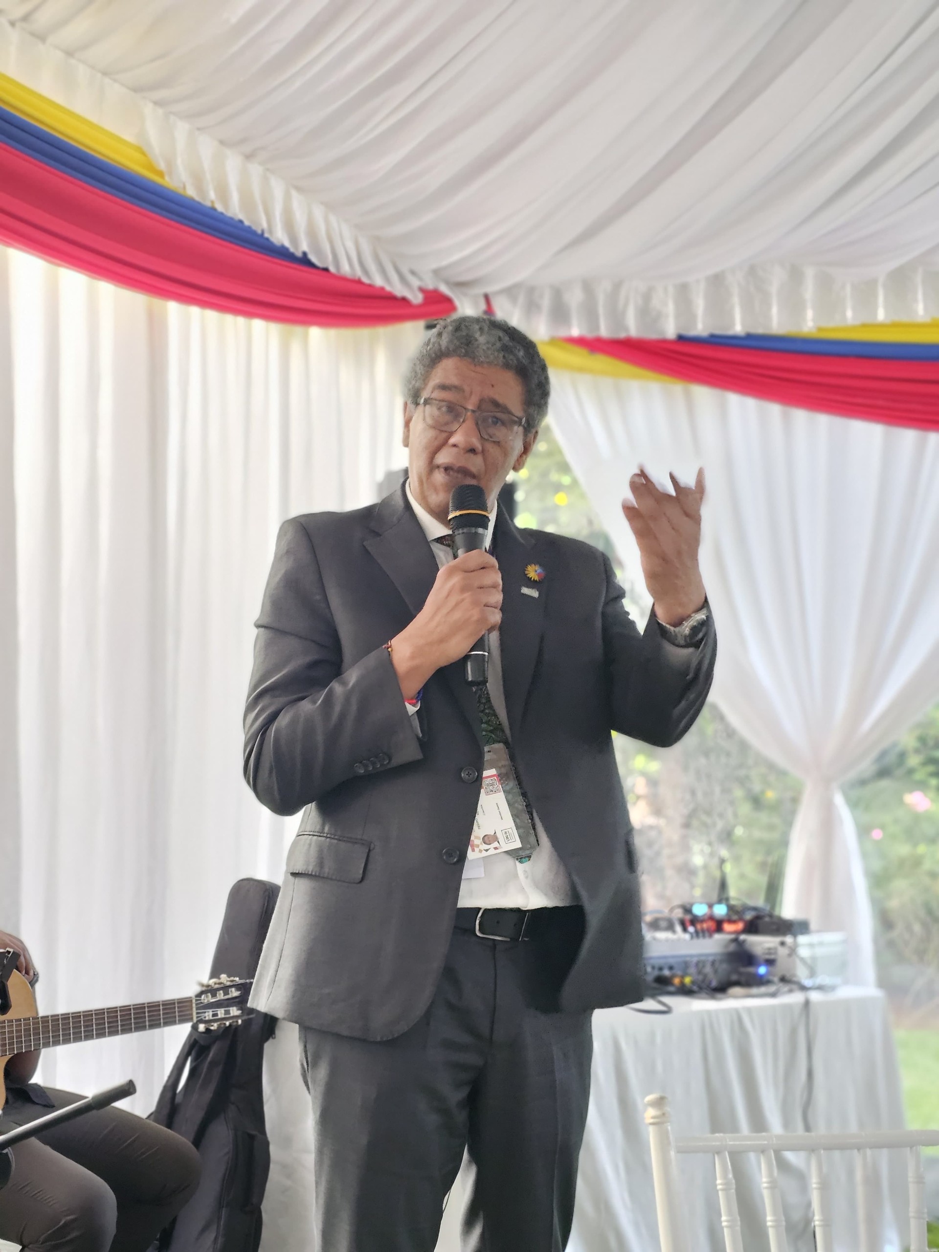 Colombia brilla en Kenia con la celebración de las “Velitas”