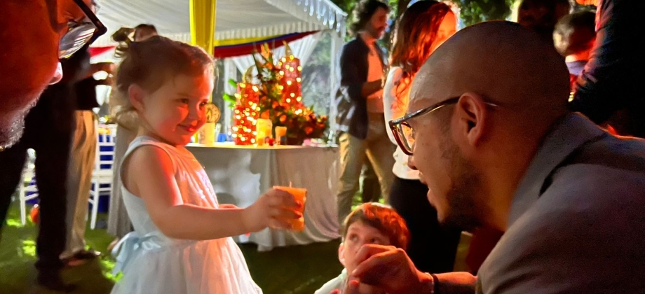 Colombia brilla en Kenia con la celebración de las “Velitas”